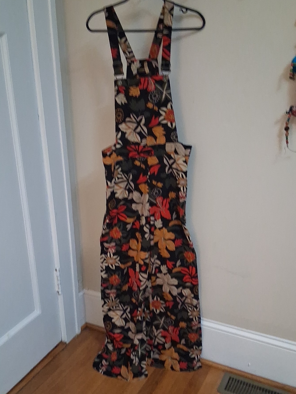 Floral Print Black Overall Jumpsuit with Straps